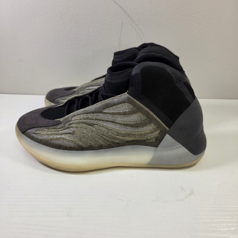 Adidas Yeezy Quantum Barium H68771 Mens Gray Black High Top Sneakers 10.5